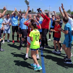 Noain Campe�n Copa Pista en D. de Noticias